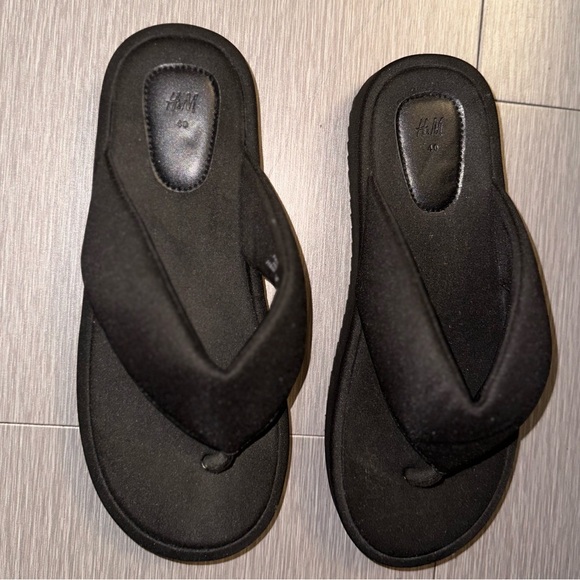 H&M Shoes - ‼️SALE‼️ H&M flip flops